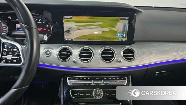 Mercedes-Benz E-Class W213 2019 Белый из Кореи, фото 5