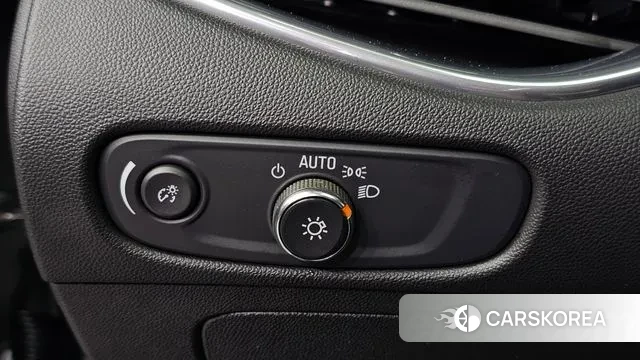 Chevrolet (GM Daewoo) The New Malibu 2019 Черный из Кореи, фото 5