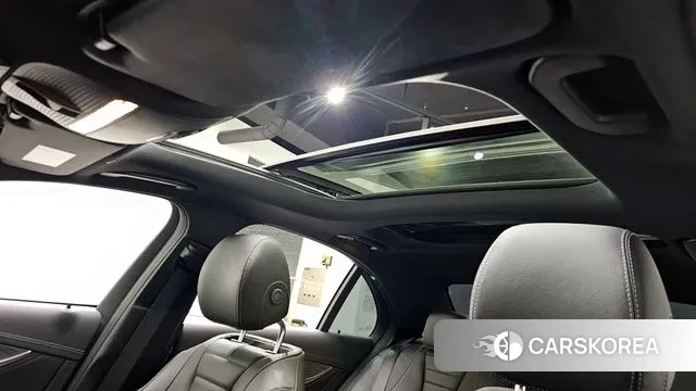 Mercedes-Benz E-Class W213 2023 Синий из Кореи, фото 5