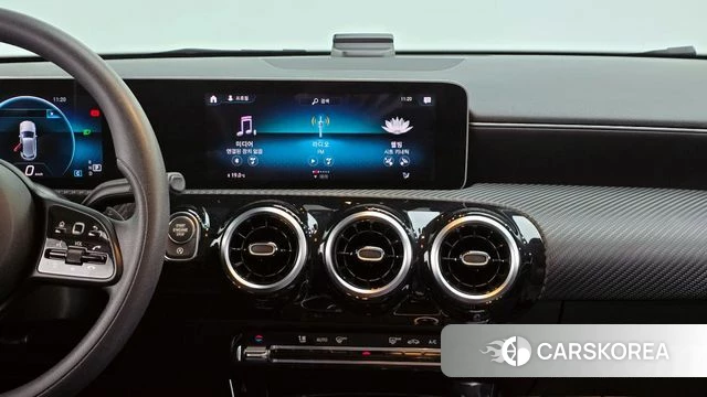 Mercedes-Benz A-Class W177 2019 Белый из Кореи, фото 5