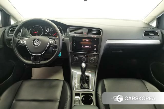 Volkswagen Golf 2020 Белый из Китая, фото 5