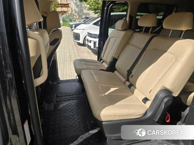 Hyundai Staria 2022 Черный из Кореи, фото 5