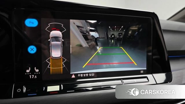 Volkswagen Golf 8th Generation 2023 Белый из Кореи, фото 5