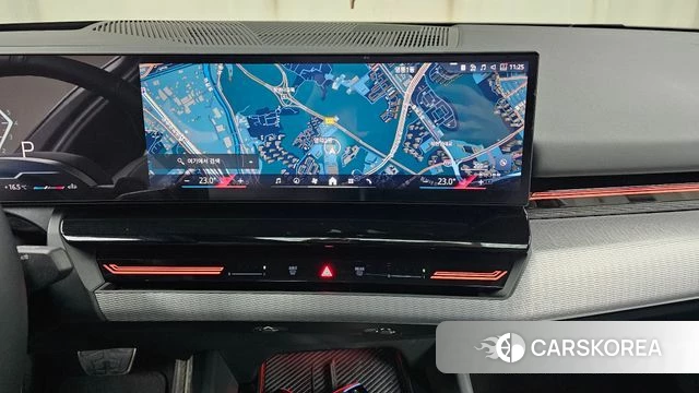 BMW 5 Series (G60) 2024 Белый из Кореи, фото 5