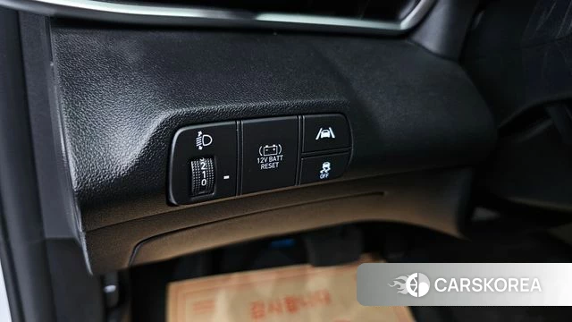 Hyundai Avante Hybrid (CN7) 2022 Белый из Кореи, фото 5