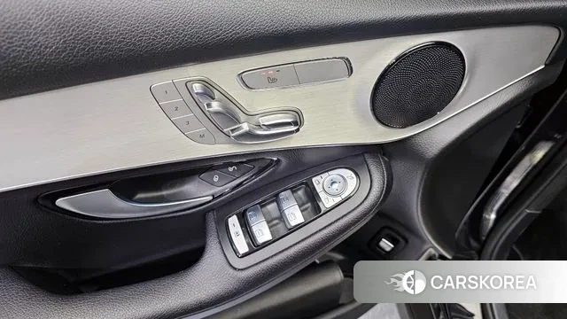 Mercedes-Benz GLC-Class X253 2018 Черный из Кореи, фото 5