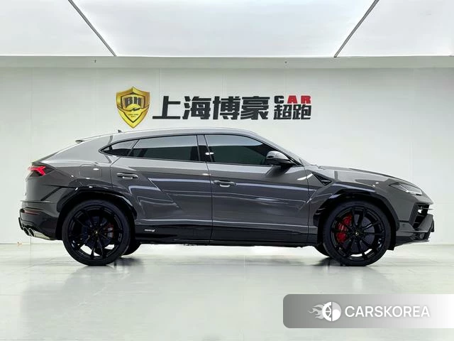 Lamborghini Urus 2024 Темно-серый из Китая, фото 5