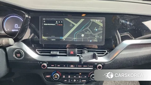 Kia Niro Plus 2022 Белый из Кореи, фото 5