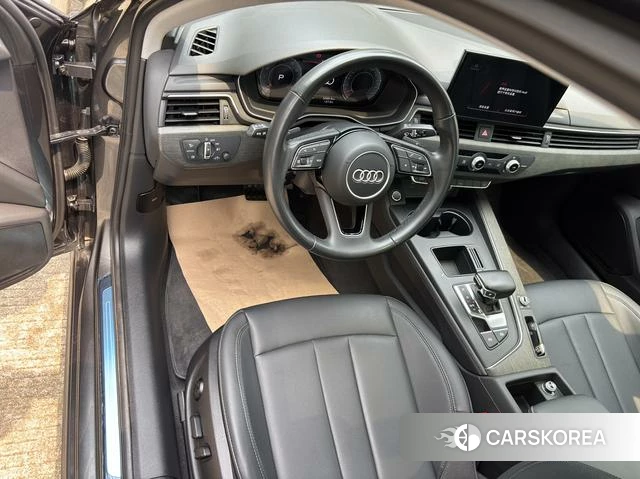 Audi A4L 2023 Темно-серый из Китая, фото 5