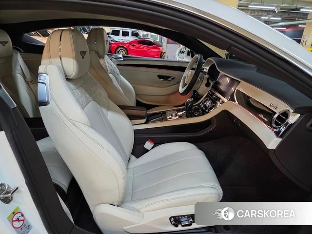 Bentley Continental GT 3rd Generation 2023 Белый из Кореи, фото 5