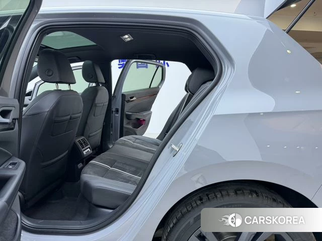 Volkswagen Golf 2023 Темно-серый из Китая, фото 5