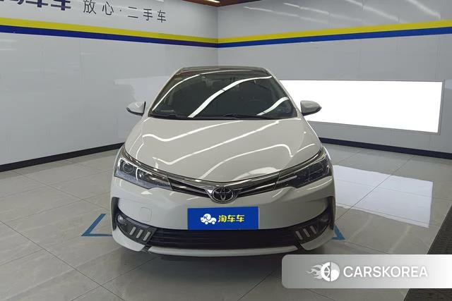 Toyota Corolla 2018 Белый из Китая, фото 5