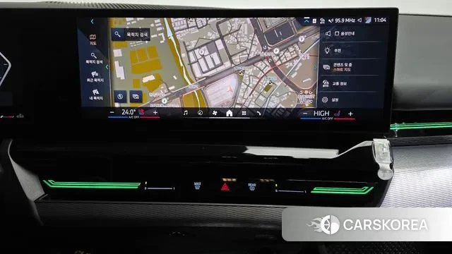 BMW 5 Series (G60) 2024 Белый из Кореи, фото 5