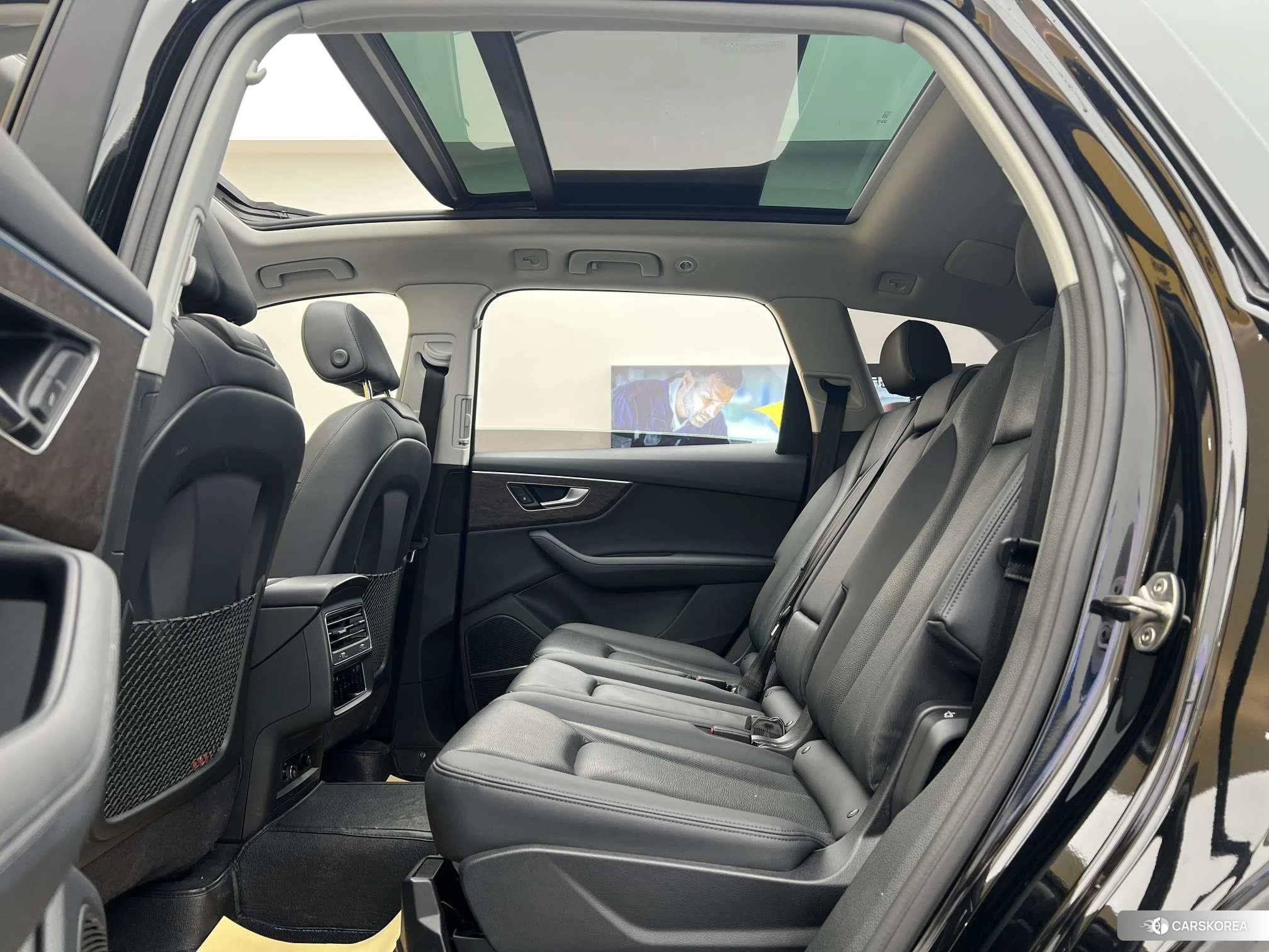 Audi Q7 2022 Черный из Китая, фото 5