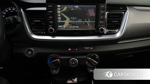 Kia Stonic 2018 Белый из Кореи, фото 5