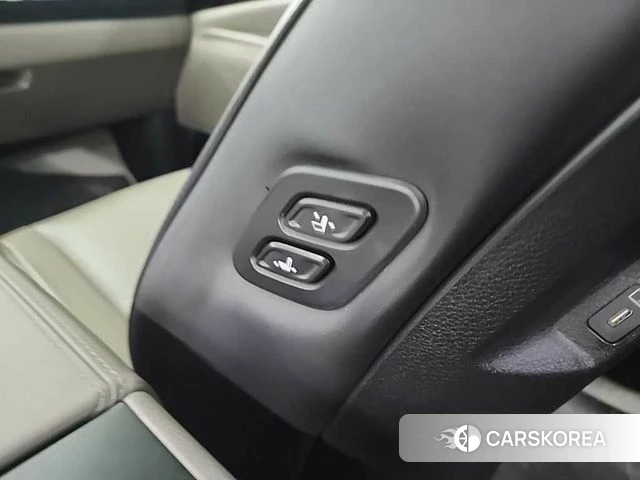 Kia The New Carnival 4th Generation 2023 Белый из Кореи, фото 5