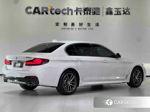 BMW 5 series 2022 Белый из Китая, фото 5