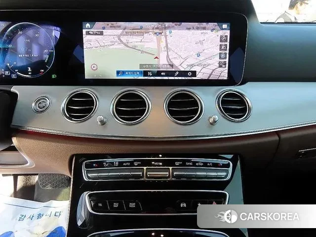 Mercedes-Benz E-Class W213 2021 Белый из Кореи, фото 5