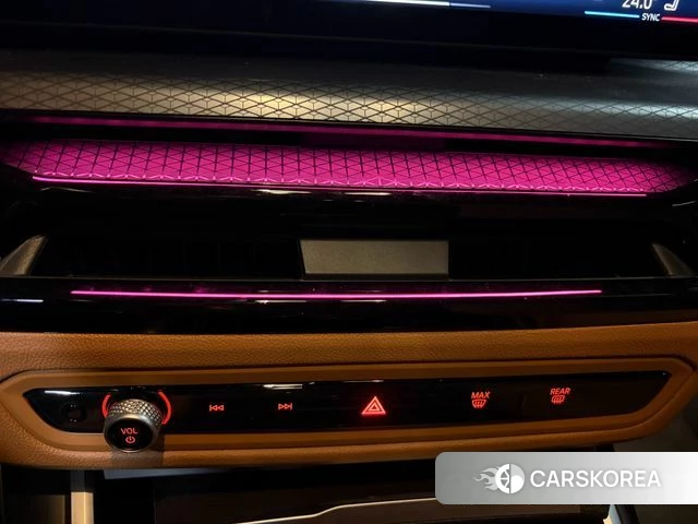 BMW 3 Series (G20) 2025 Белый из Кореи, фото 5