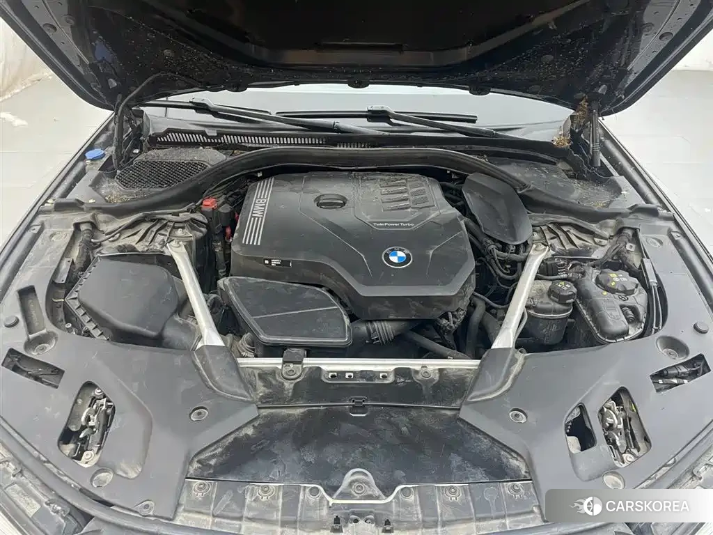 BMW 5 series 2023 Черный из Китая, фото 5