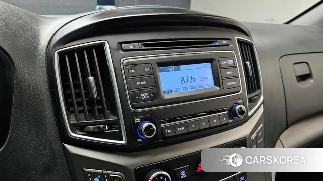 Hyundai The New Grand Starex 2018 Желтый из Кореи, фото 5