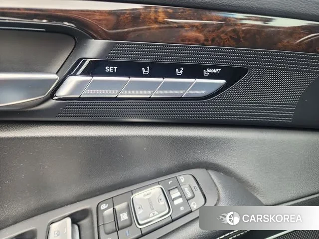 Genesis G90 2019 Черный из Кореи, фото 5