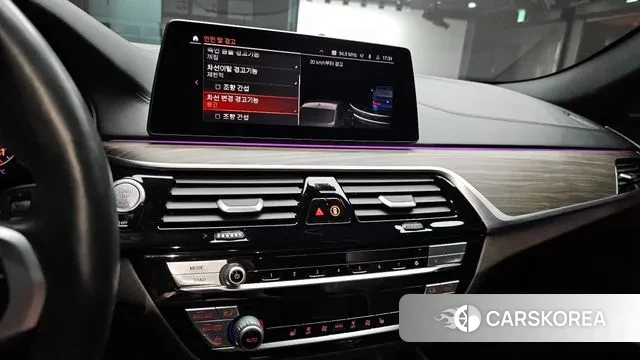 BMW 5 Series (G30) 2020 Синий из Кореи, фото 5