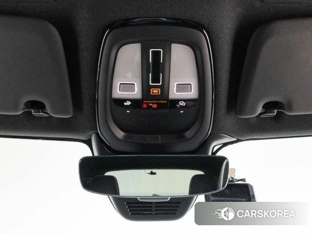 Volvo XC40 Richards 2024 Белый из Кореи, фото 5