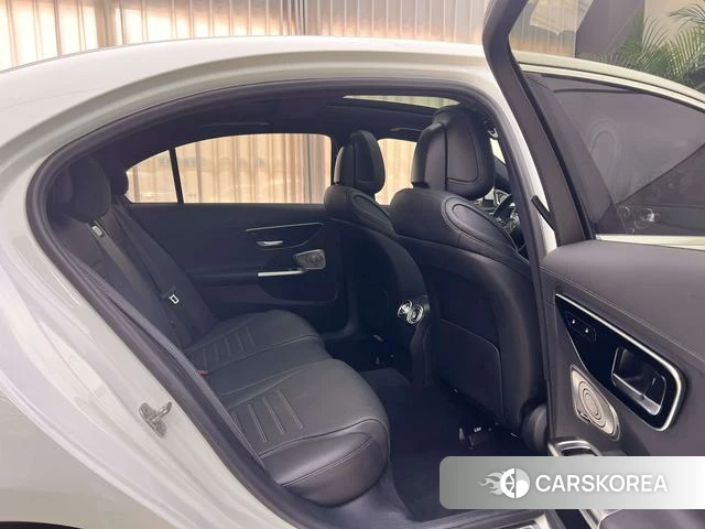 Mercedes-Benz Class C 2024 Белый из Китая, фото 5