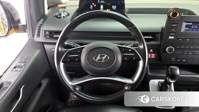 Hyundai Staria 2021 Желтый из Кореи, фото 5