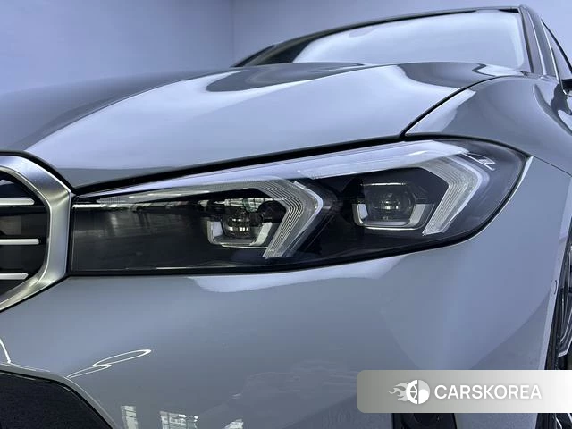 BMW 3 series 2025 Серебристо-серый из Китая, фото 5