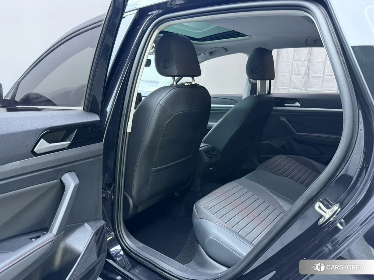 Volkswagen Lavida 2022 Черный из Китая, фото 5