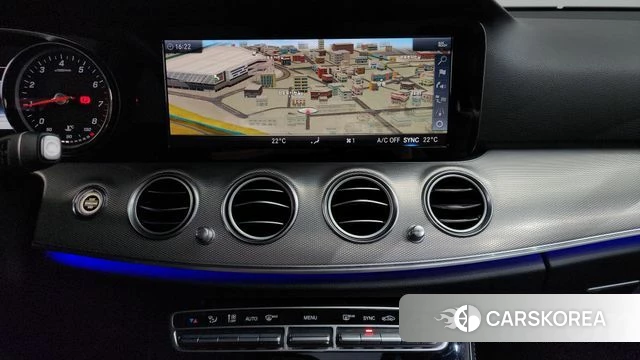 Mercedes-Benz E-Class W213 2018 Белый из Кореи, фото 5