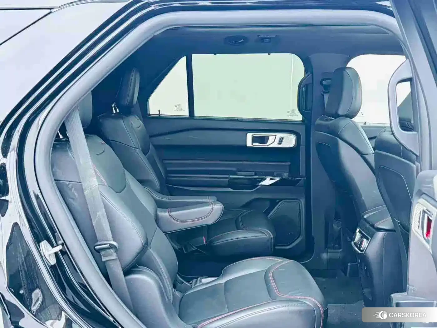 Ford Explorer 2021 Черный из Китая, фото 5