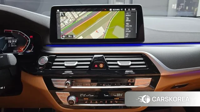 BMW 5 Series (G30) 2023 Белый из Кореи, фото 5