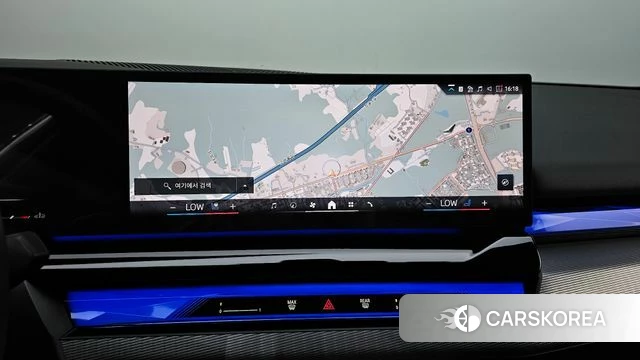 BMW 5 Series (G60) 2025 Серый из Кореи, фото 5