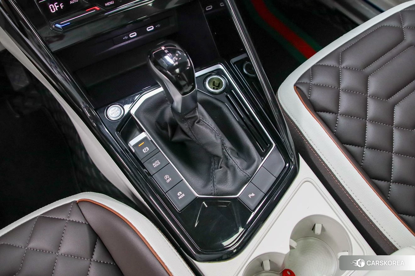 Volkswagen Tanyue 2022 Серебристо-серый из Китая, фото 5