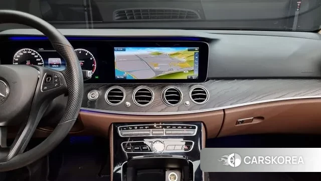 Mercedes-Benz E-Class W213 2018 Черный из Кореи, фото 5