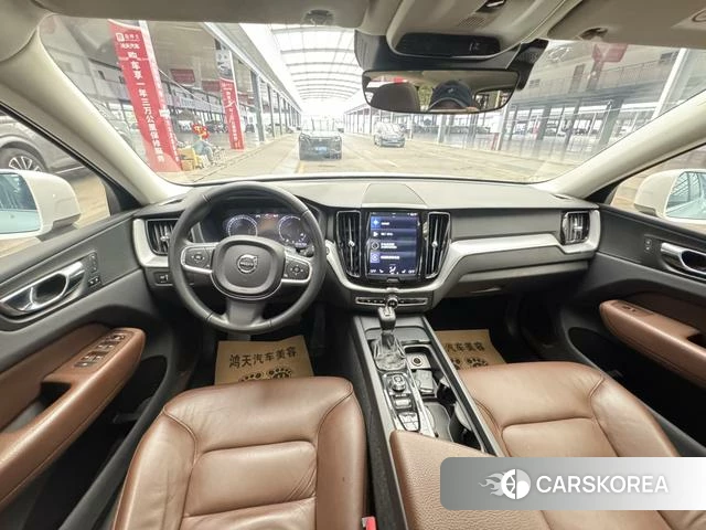 Volvo XC60 2019 Белый из Китая, фото 5