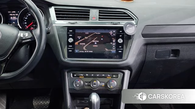 Volkswagen Tiguan second Generation 2019 Черный из Кореи, фото 5