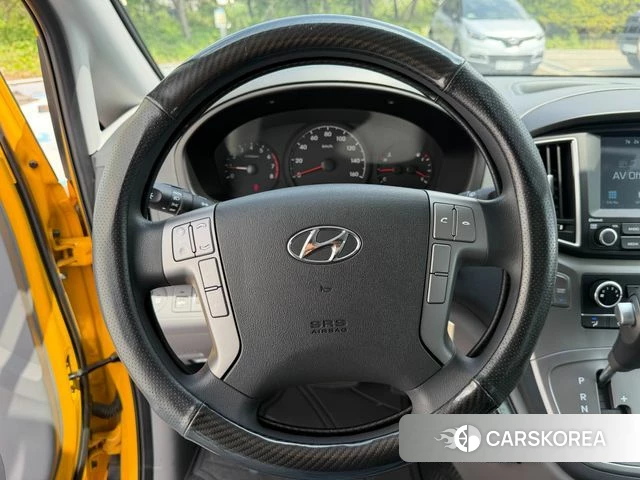 Hyundai The New Grand Starex 2021 Желтый из Кореи, фото 5