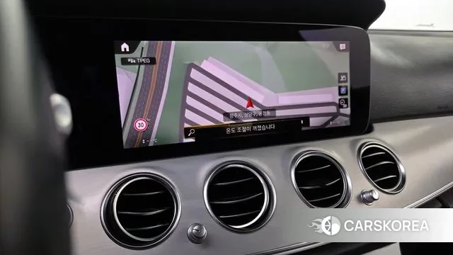 Mercedes-Benz E-Class W213 2021 Черный из Кореи, фото 5