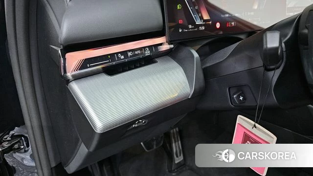 BMW 5 Series (G60) 2025 Черный из Кореи, фото 5