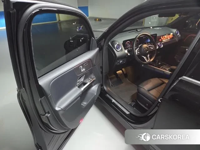 Mercedes-Benz GLB-Class X247 2021 Черный из Кореи, фото 5