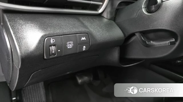 Hyundai Avante Hybrid (CN7) 2021 Серебристо-серый из Кореи, фото 5