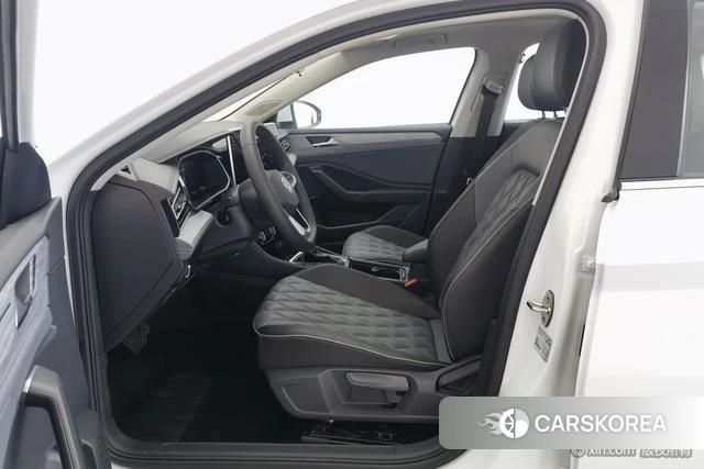 Volkswagen Sagitar 2025 Белый из Китая, фото 5