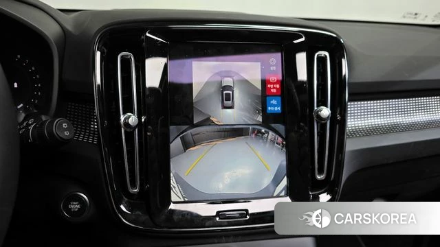 Volvo XC40 2024 Черный из Кореи, фото 5