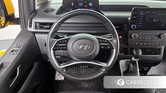 Hyundai Staria 2024 Желтый из Кореи, фото 5