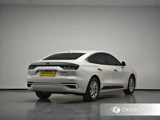 Ford Mondeo 2024 Белый из Китая, фото 5