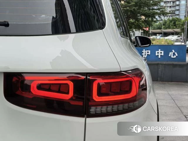 Mercedes-Benz GLB 2022 Белый из Китая, фото 5